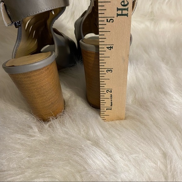 Chinese Laundry Shoes Women’s Size 8.5‎  Heel Buckle Strap Gray Open Toe - Picture 5 of 9